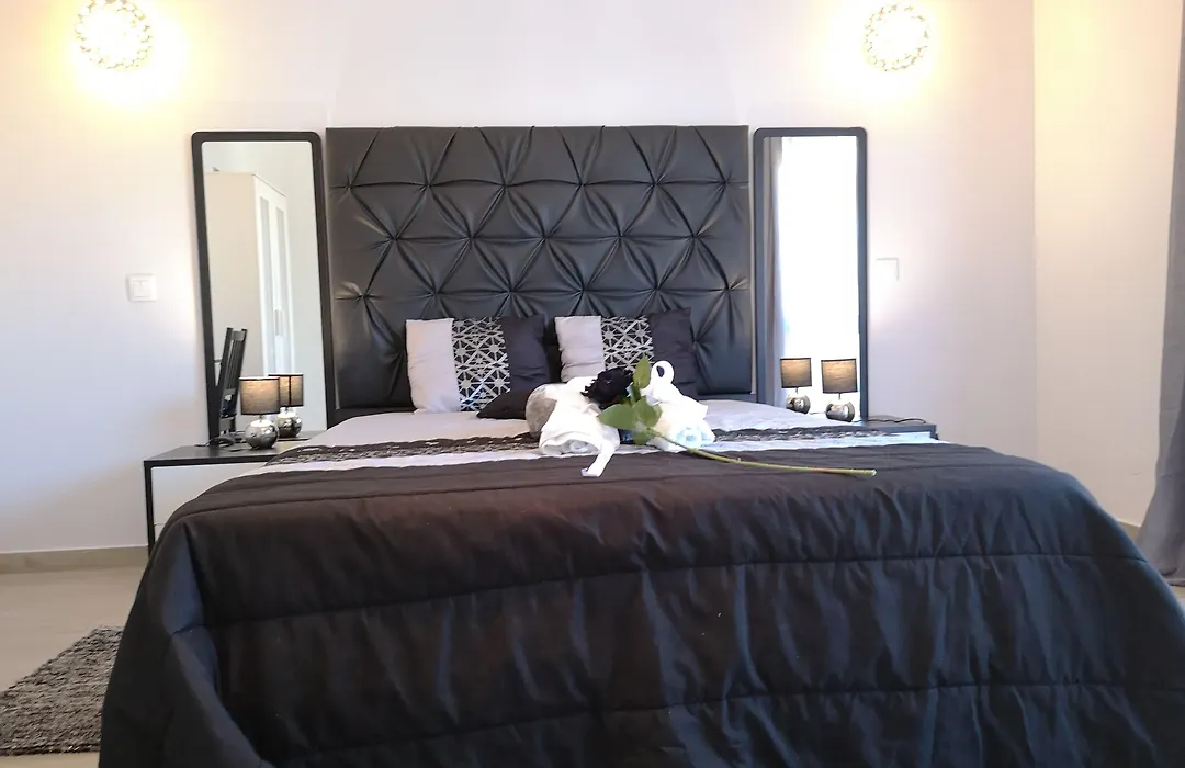 Sensations Guesthouse-1
