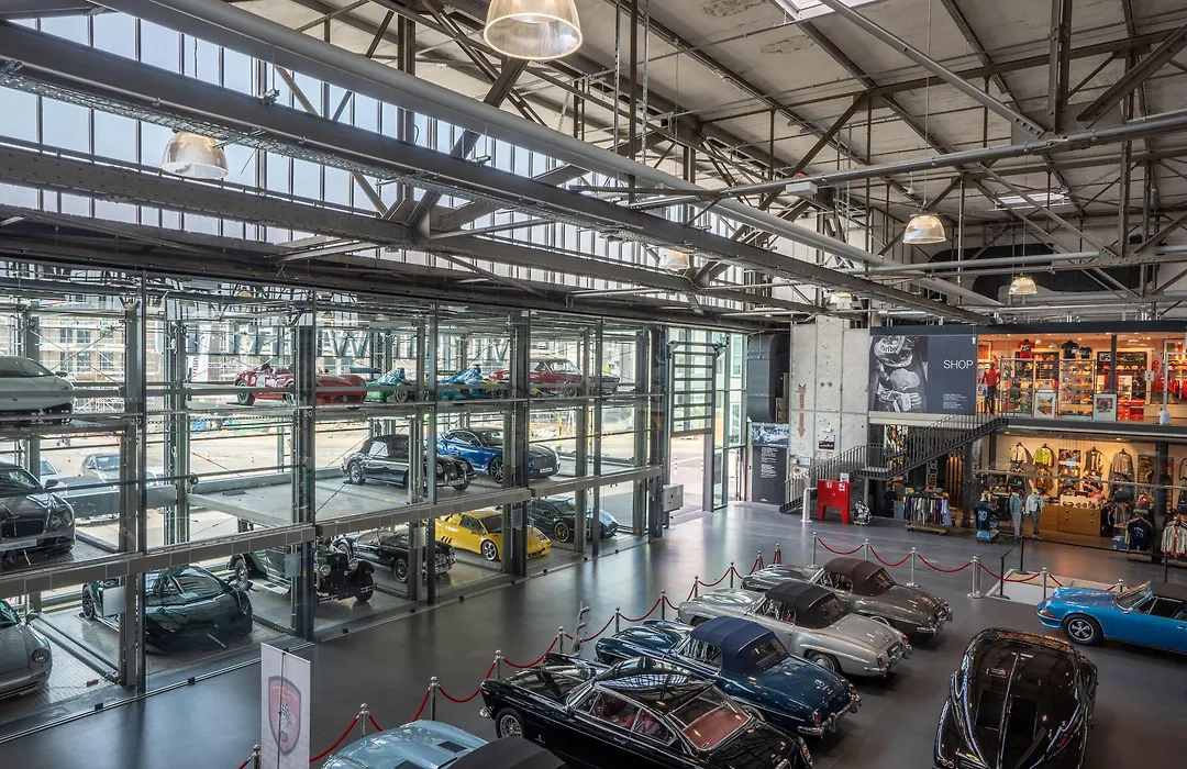 V8 Hotel Koeln At Motorworld-1