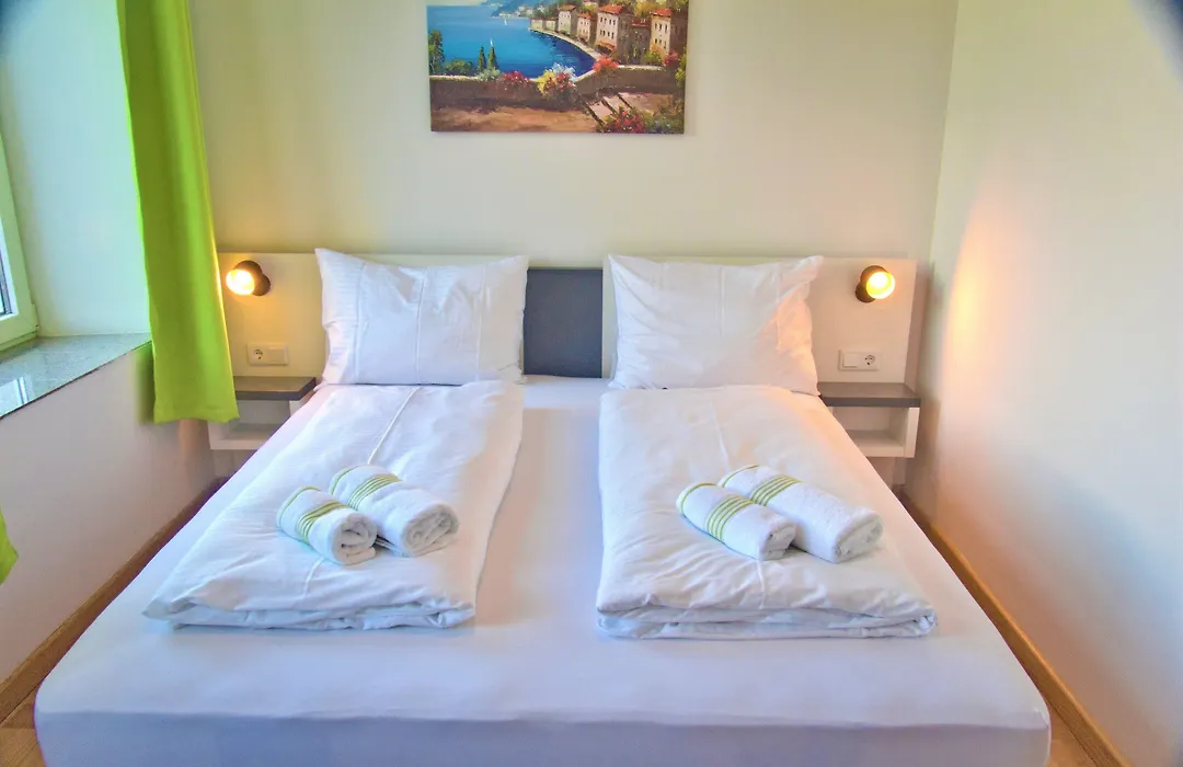 bestprice Hotel Aachen Hauptbahnhof-1