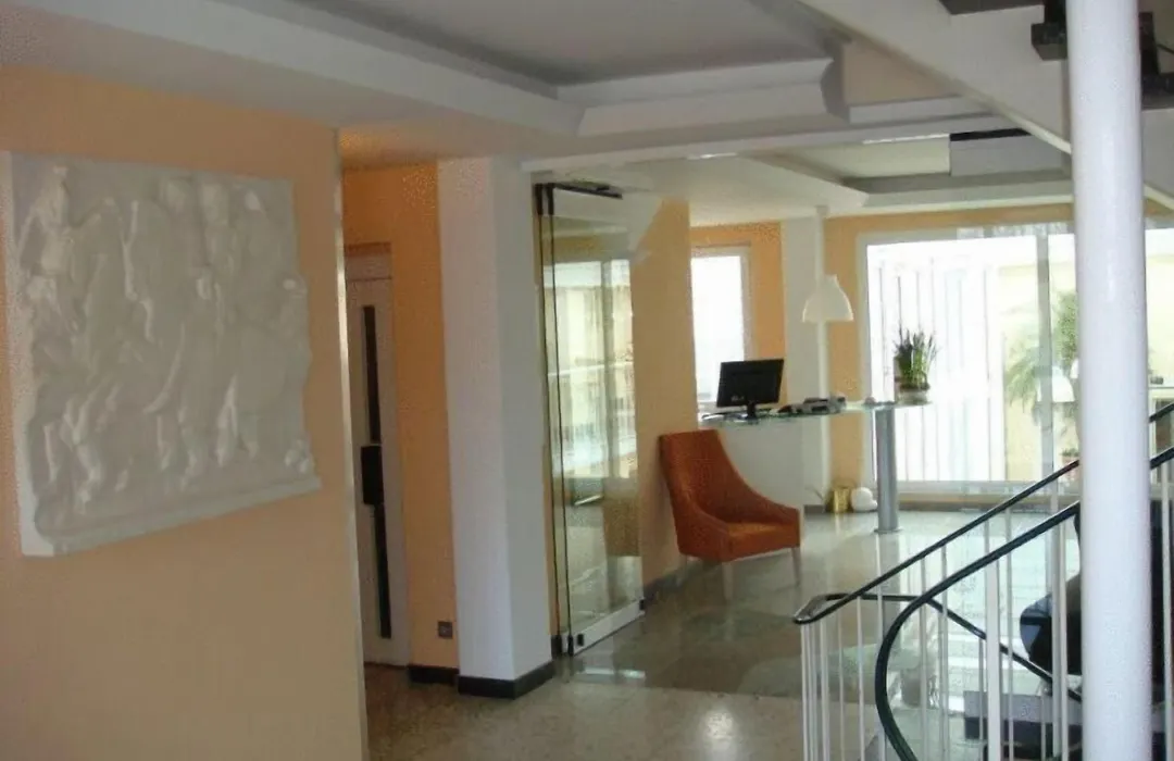 Lindemann Hotel-1