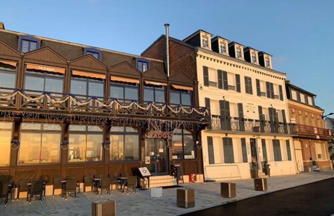 Hôtel MADO-1