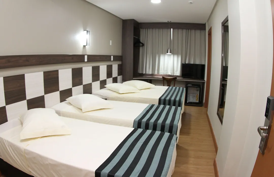 Hotel Maestro Express-1