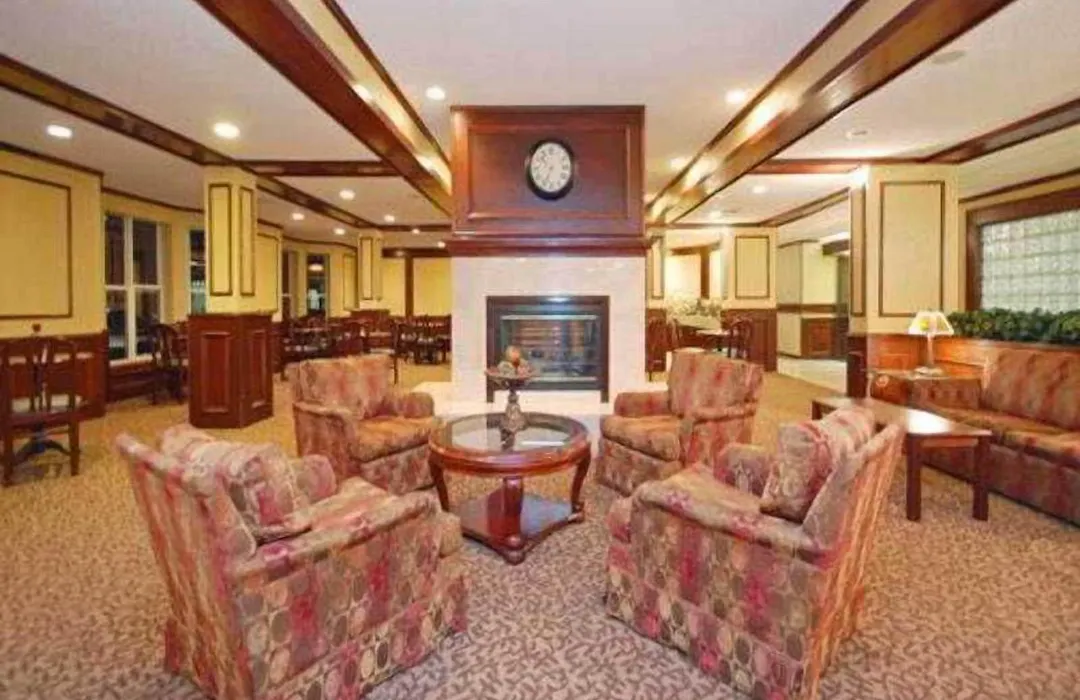 Quality Suites Addison-Dallas-1