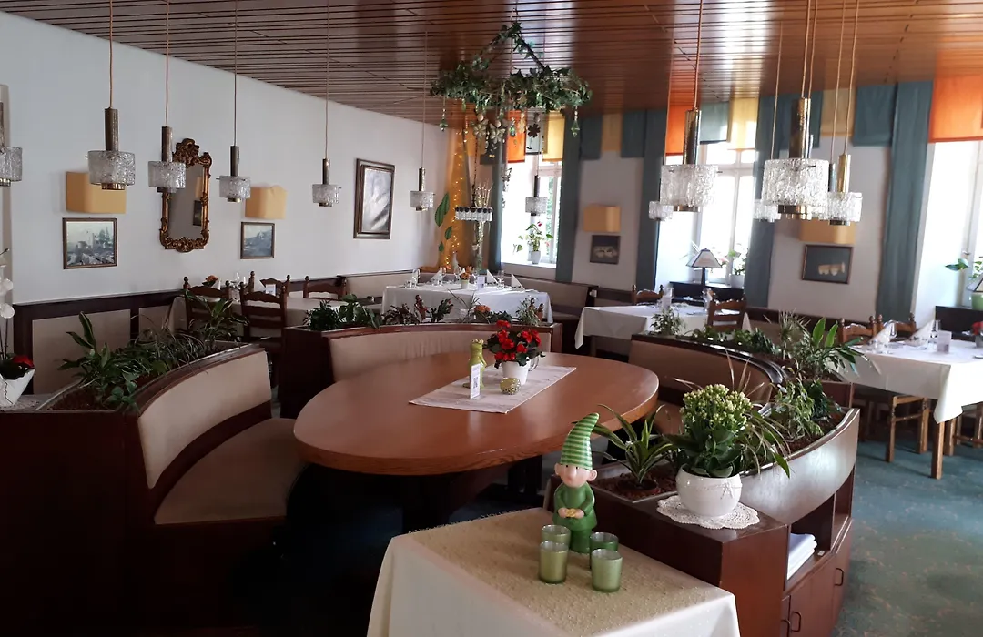 Prisma Hotel Burg Bollendorf-1