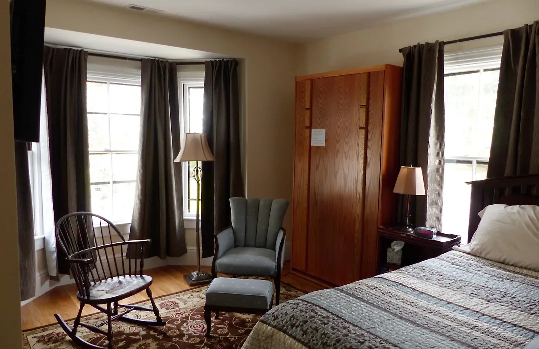 Davis Square Inn-1