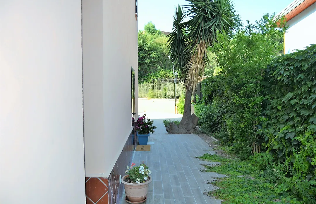 Puteoli House-1