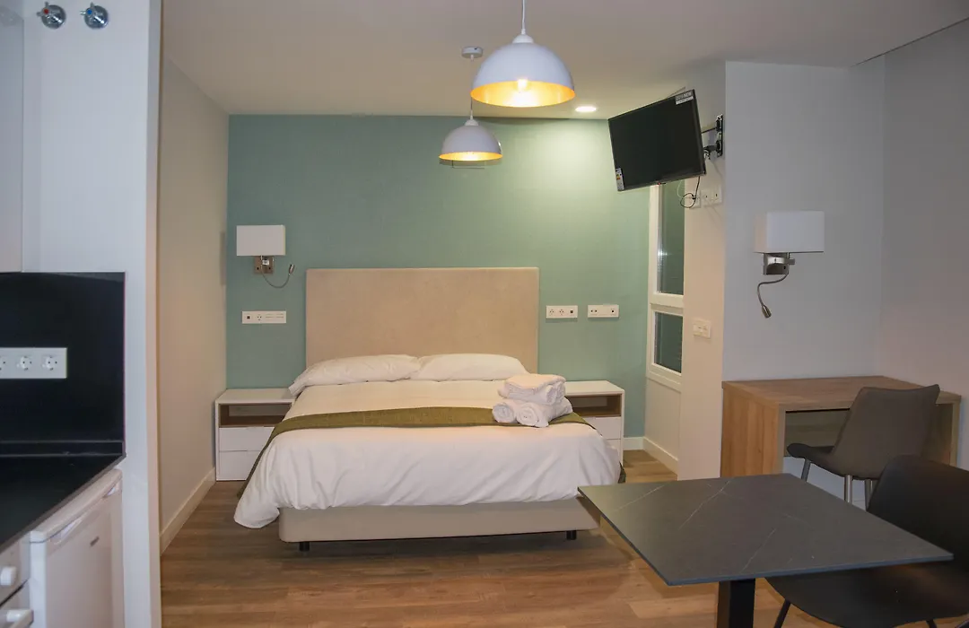 Aparthotel Essenzia de Castilla-1