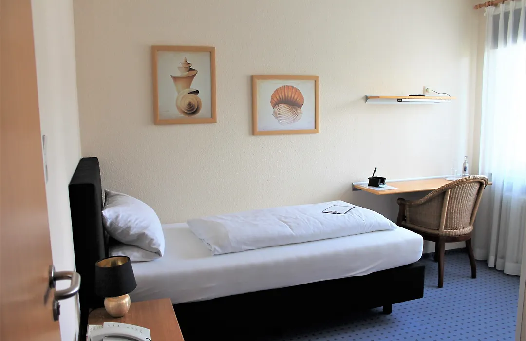 Alleehotel-Eschen-1