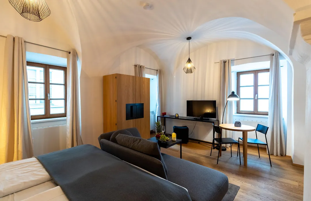 Baronhaus Aparthotel & Suites-1