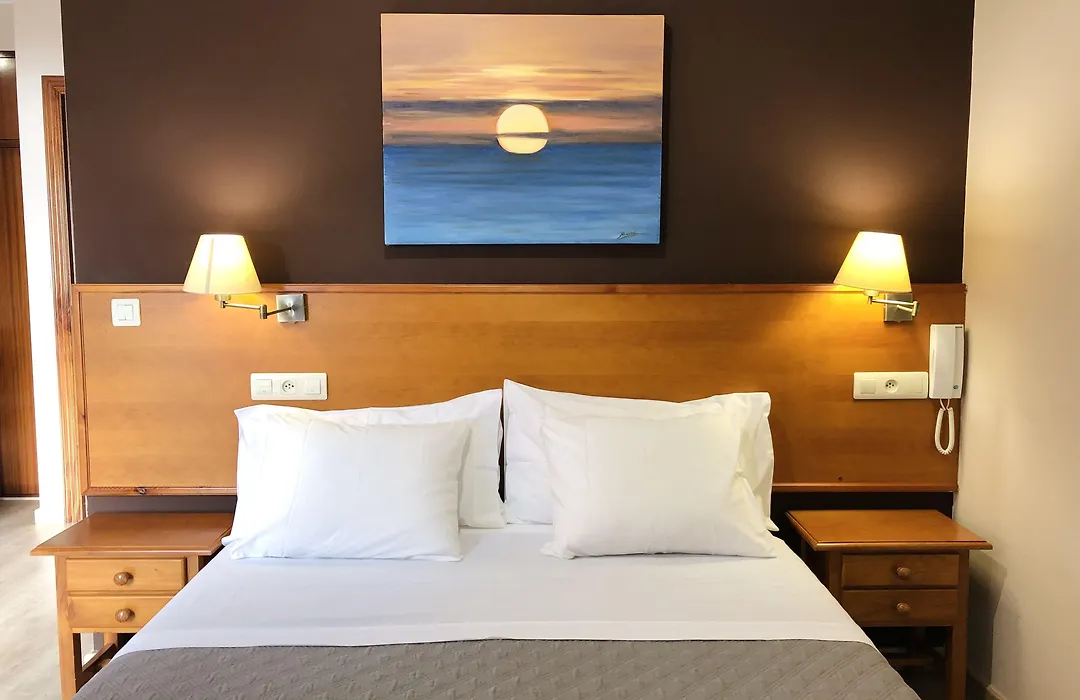 Hotel Playa de Lago-1