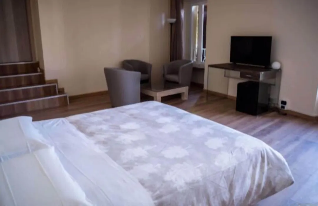 Hotel Lonatino-1