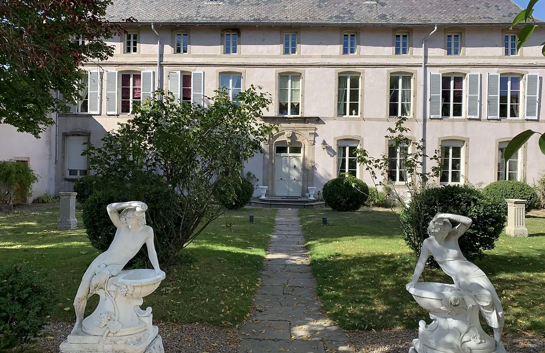 Le Château de Failloux, Chambres d hôtes,Piscine intérieure-1