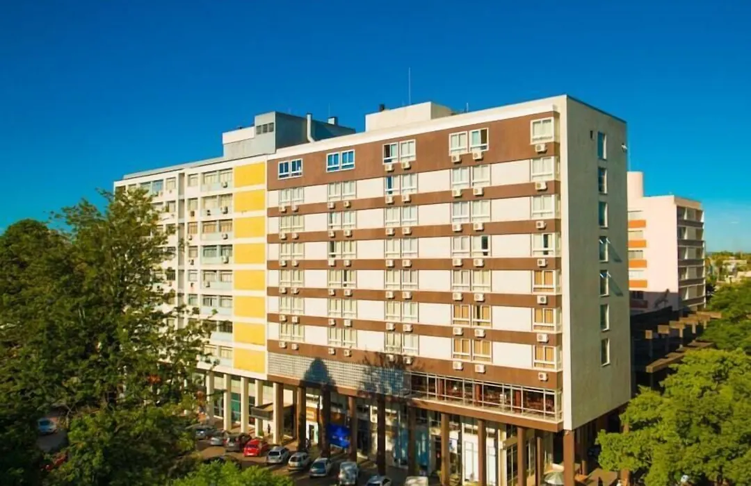 Hotel Obino Bage-1