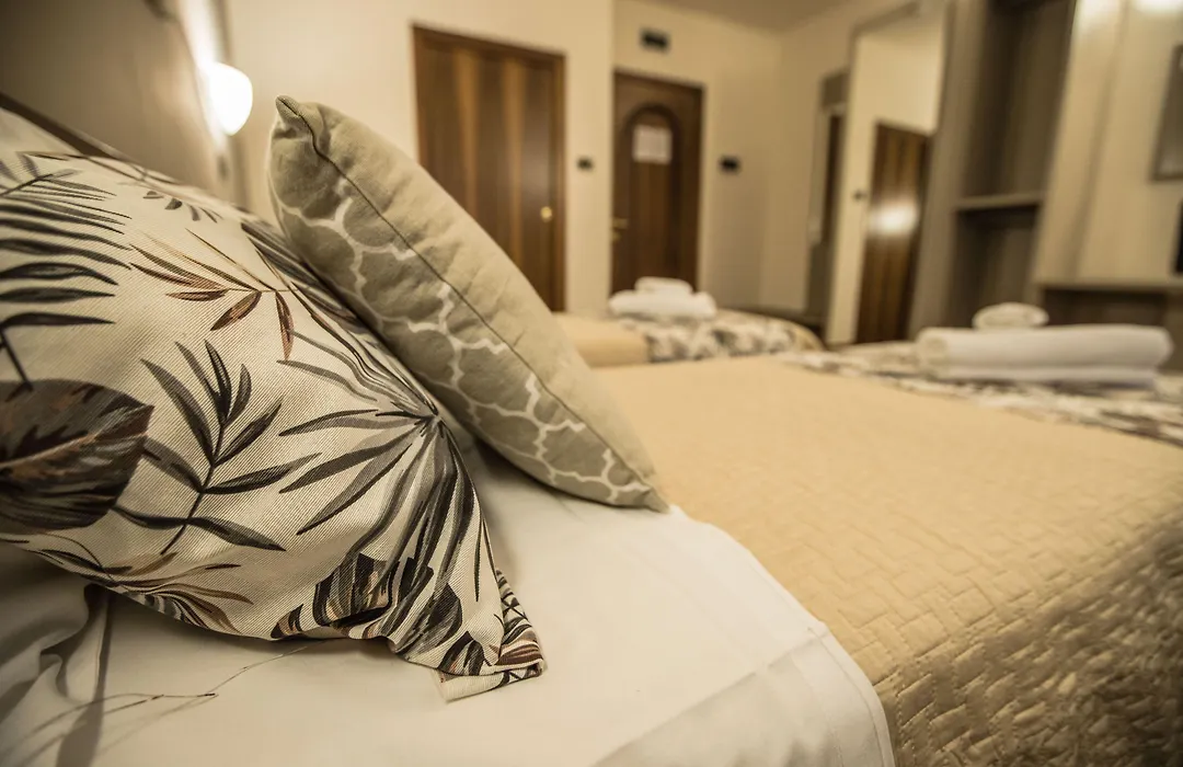 Hotel Rio Re-1