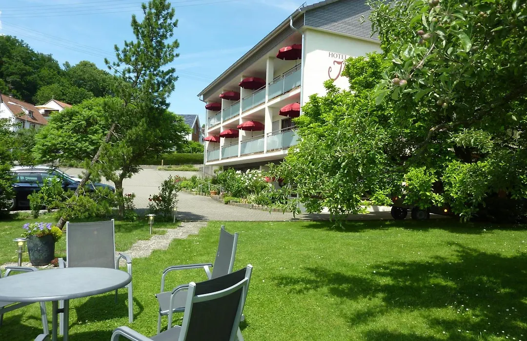 Hotel Garni Jägerhof-1