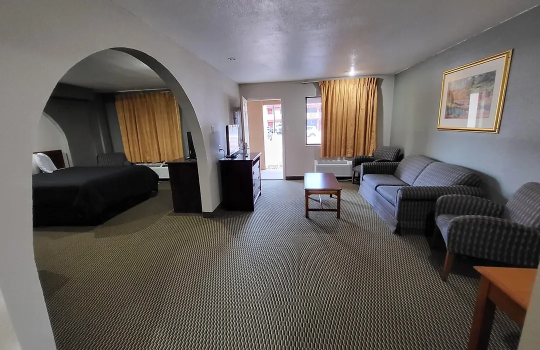 Hallmark Inn And Suites-1