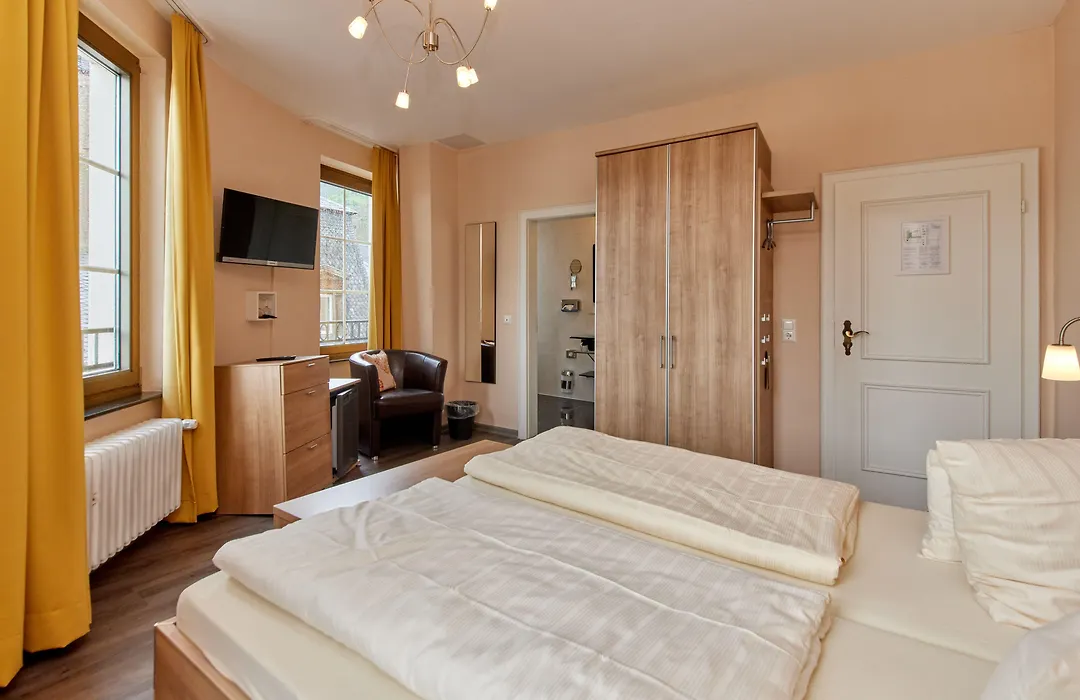 Hotel Römischer Kaiser-1
