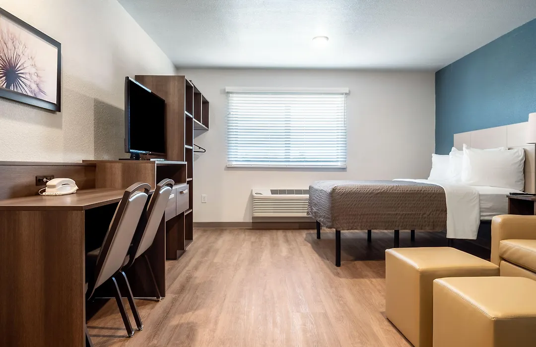 Woodspring Suites Miramar-1