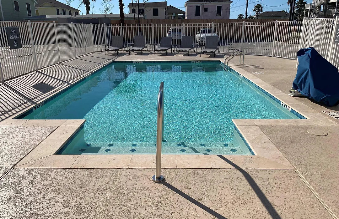 La Quinta Inn & Suites By Wyndham Galveston North At I-45-1