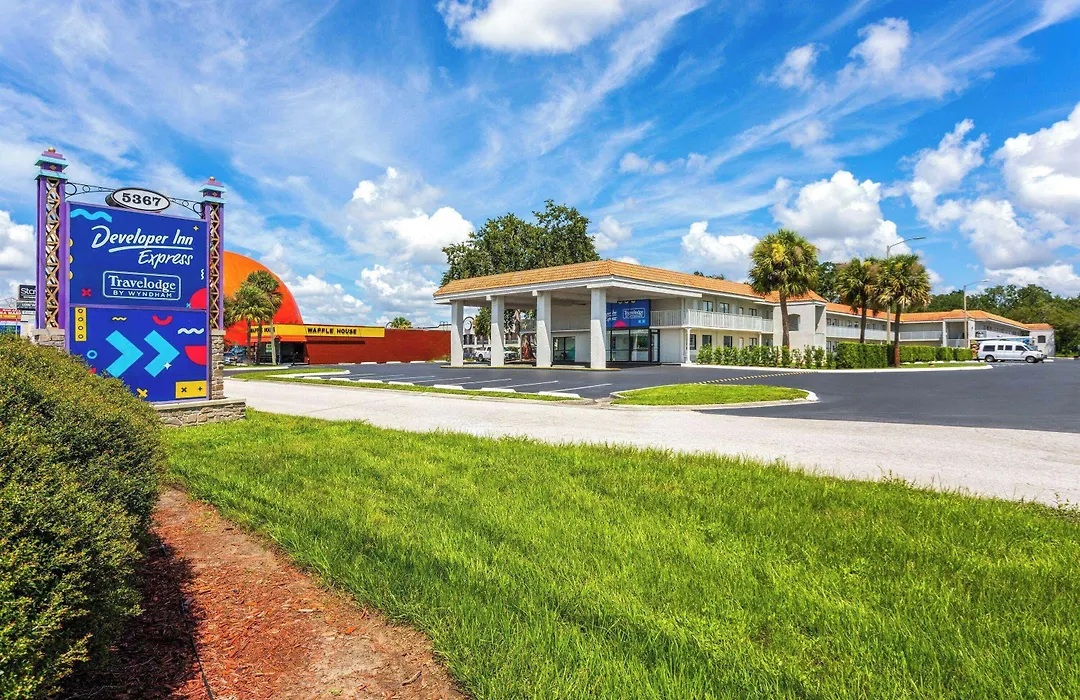 Travelodge By Wyndham Orlando Lake Buena Vista South-1