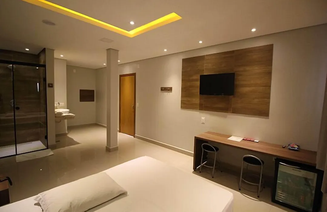 Plaza Motel (Adults Only)-1