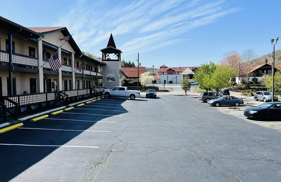 Alpine Valley Inn-1