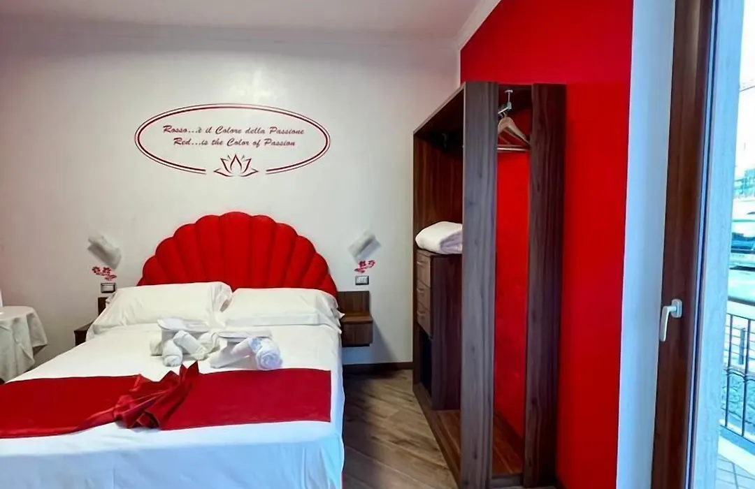 Rainbow Hotel Depandance Joli-1