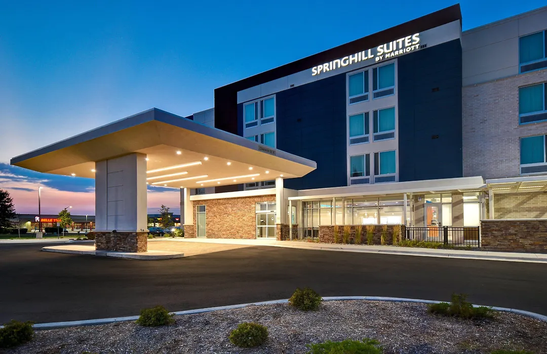 Springhill Suites By Marriott Holland-1