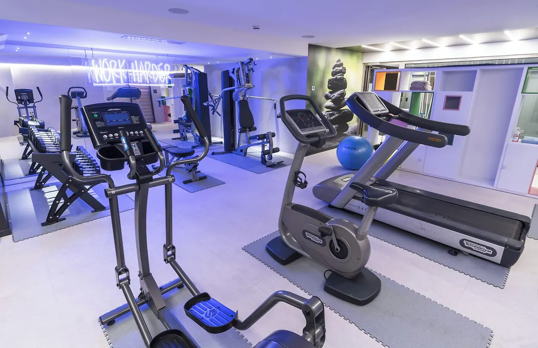 Suites Plaza Hotel & Wellness-1