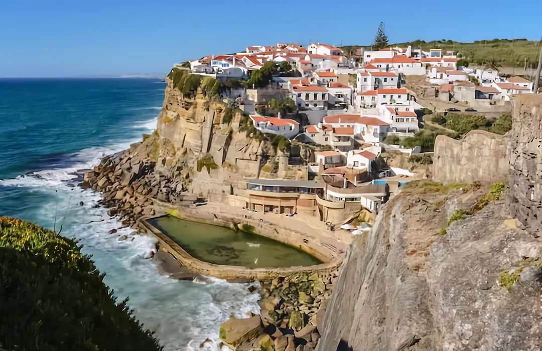 Azenhas Do Mar Valley House-1