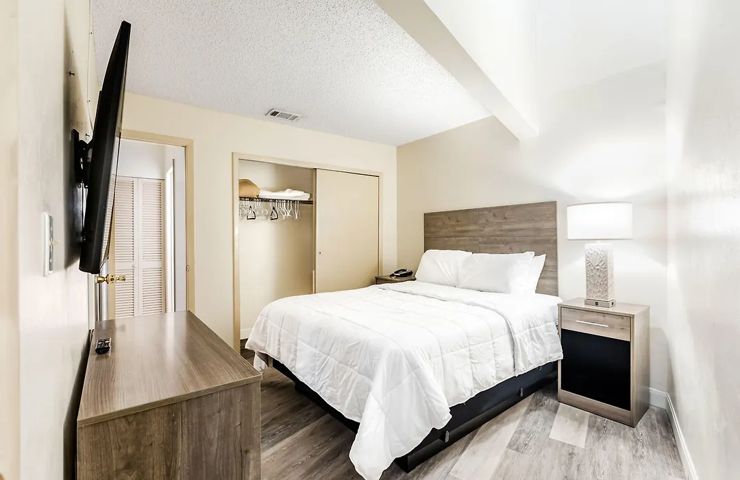 Grand Shores West-1
