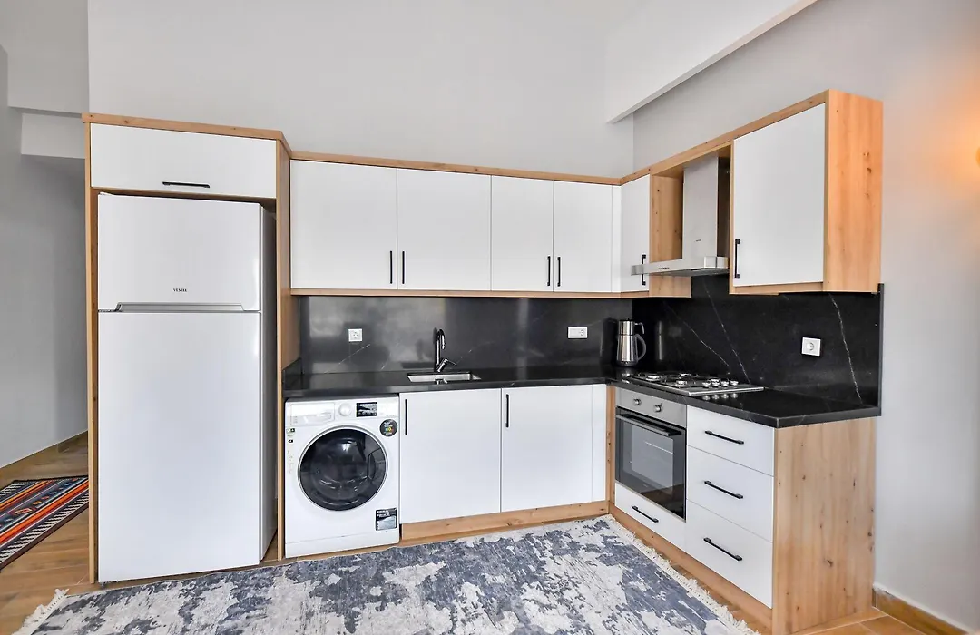 Red Moon Suites-1