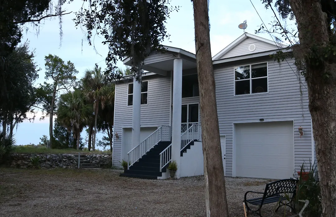 Crystal River Lullaby B&B-1