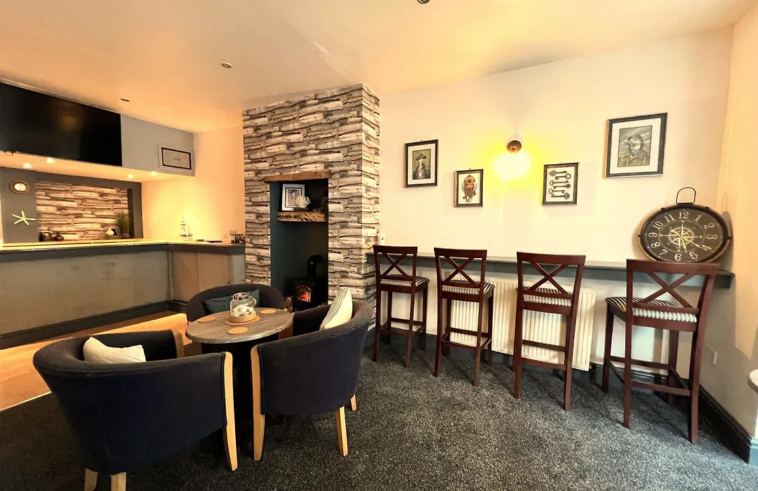 Central Cove Guesthouse-1