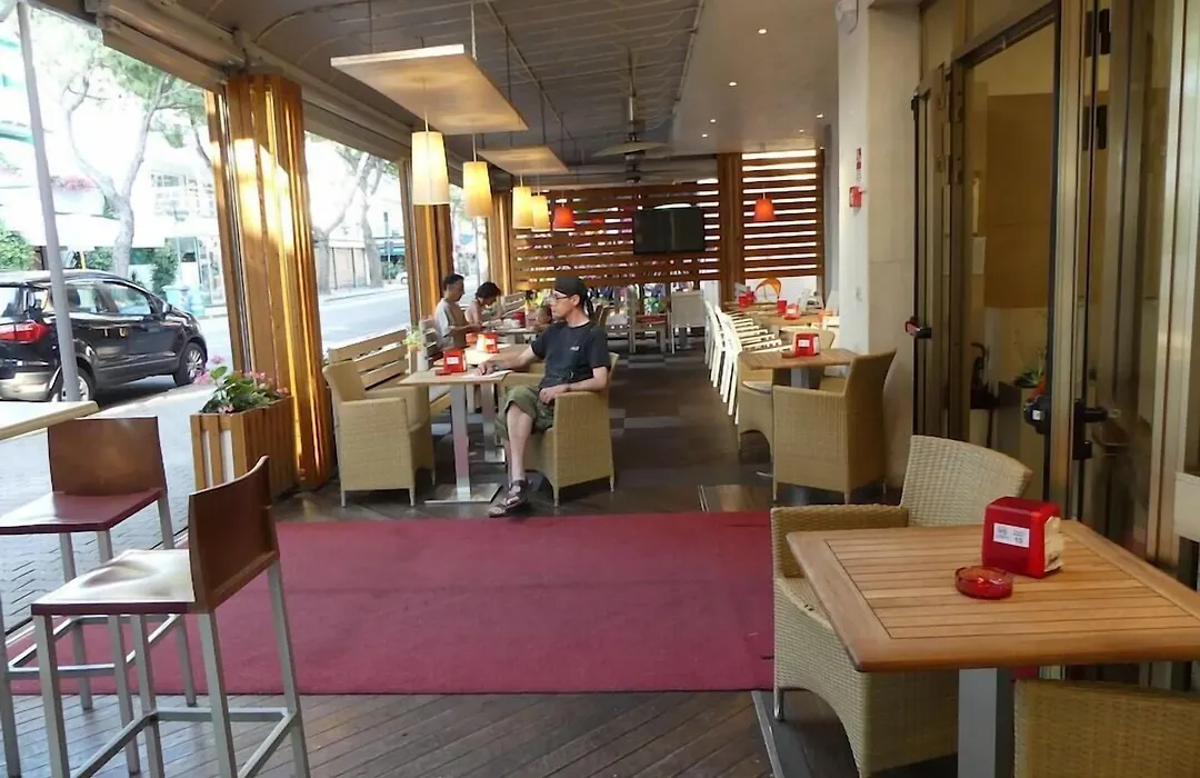 Hotel Madison-1