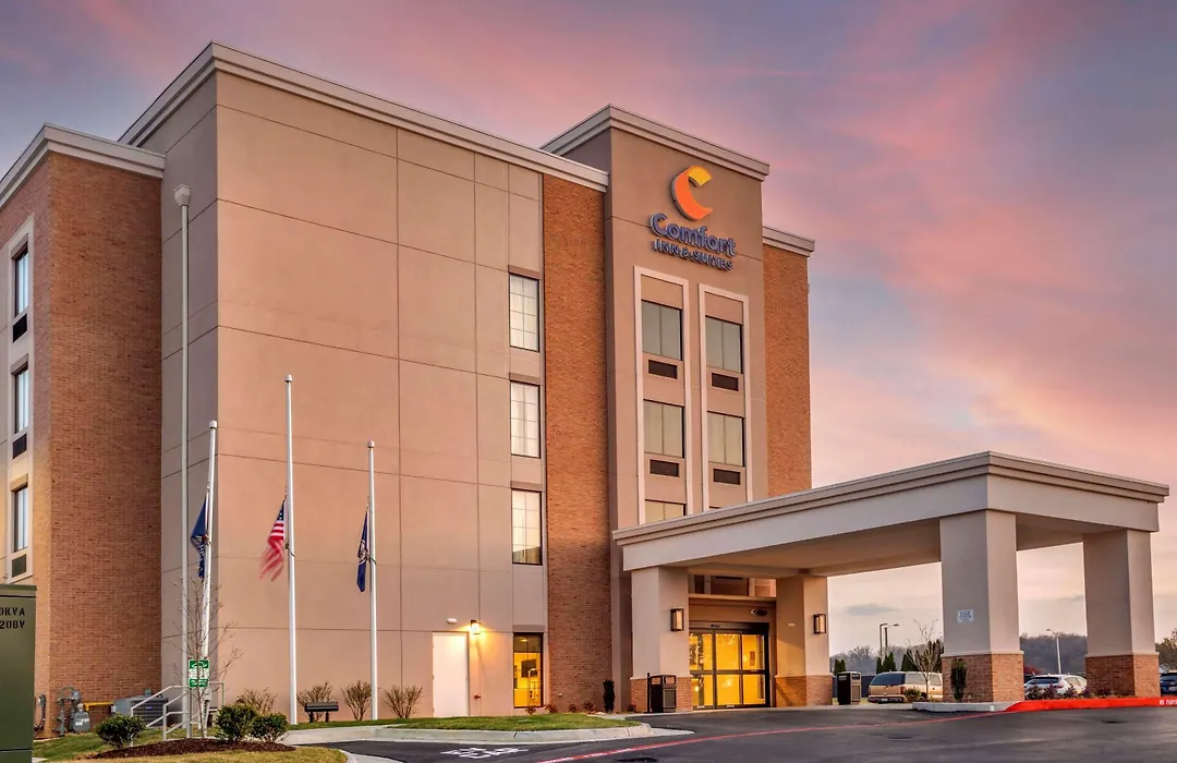 Comfort Inn & Suites Harrisonburg-1