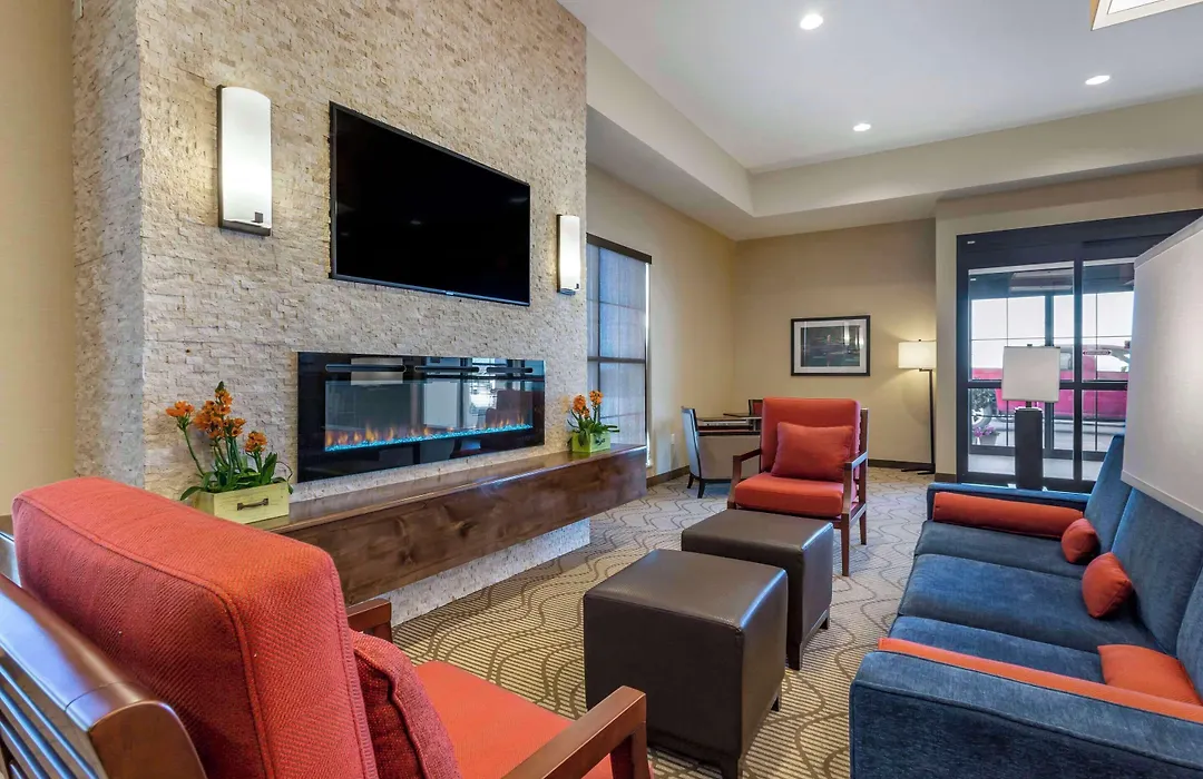 Comfort Suites Albuquerque Airport-1