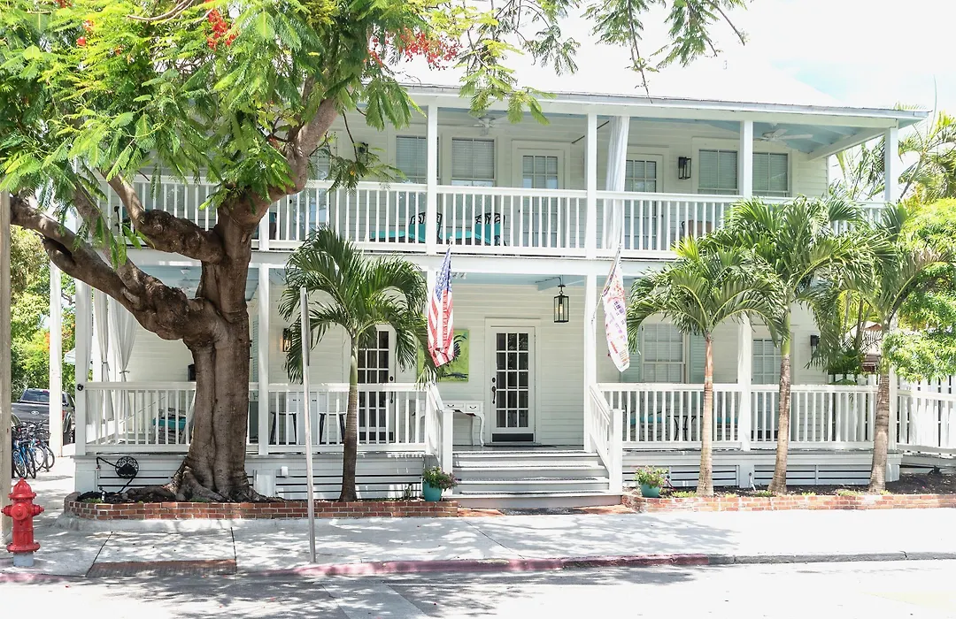 The Porch On Frances Inn - Adults Exclusive-1