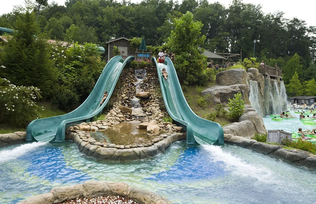 Holiday Inn & Suites Pigeon Forge Convention Center By Ihg-1
