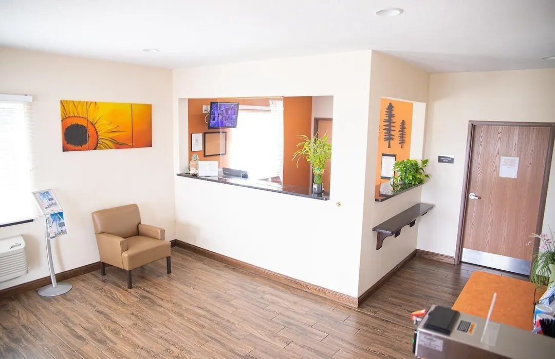 White House Suites-1