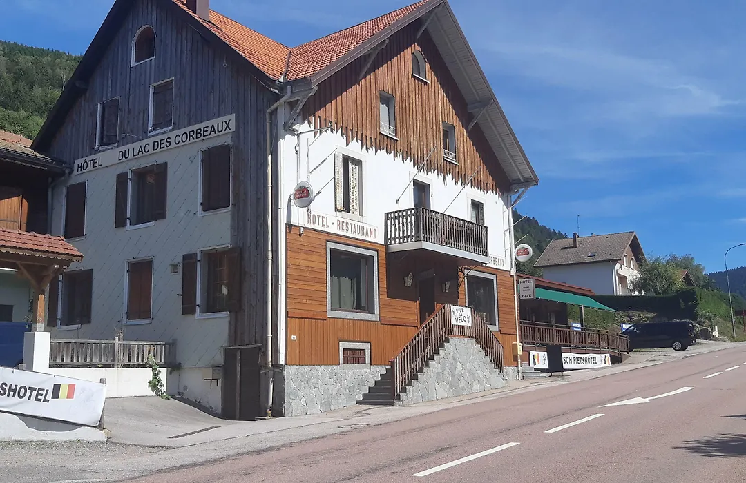 Hotel du lac des Corbeaux-1