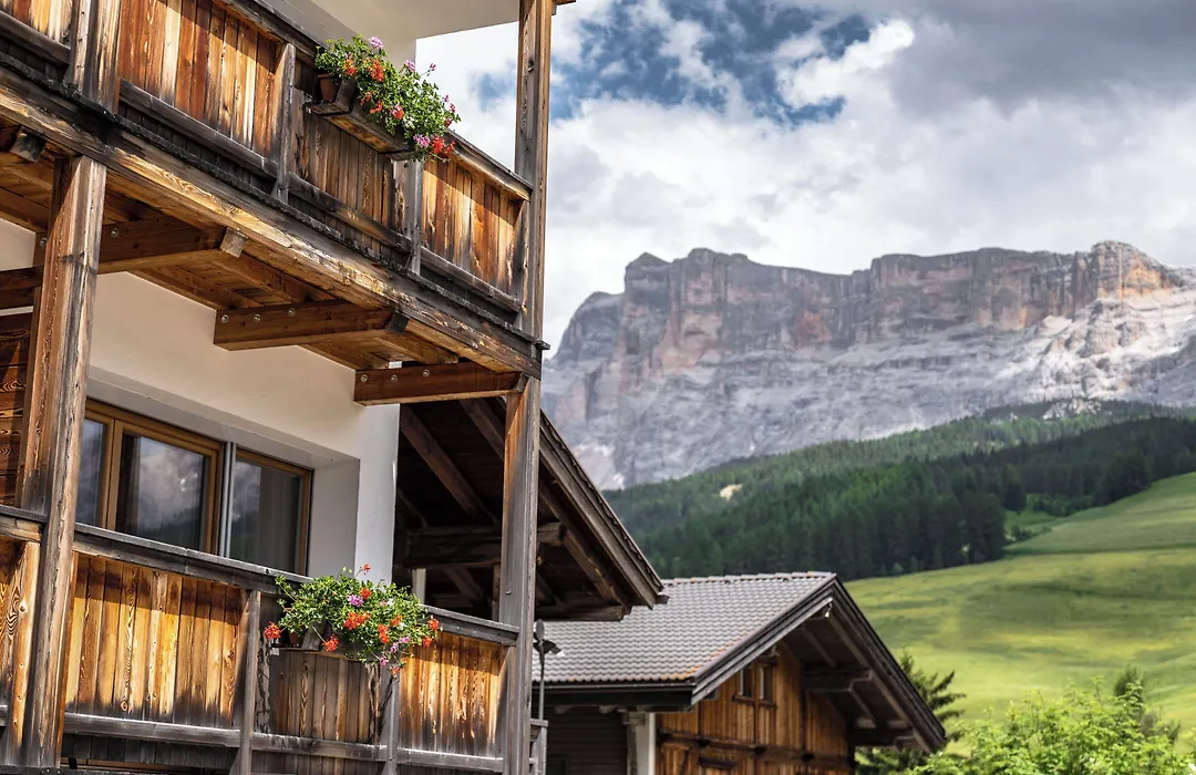 Sportony Mountain Lodges-1