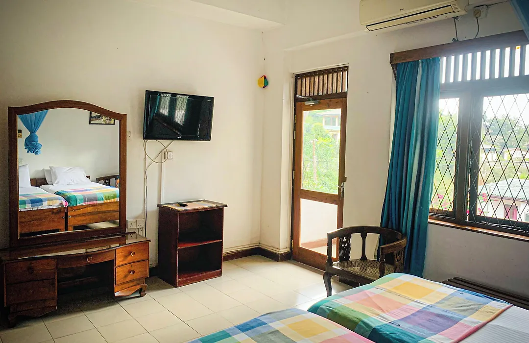 Sharon Inn-1