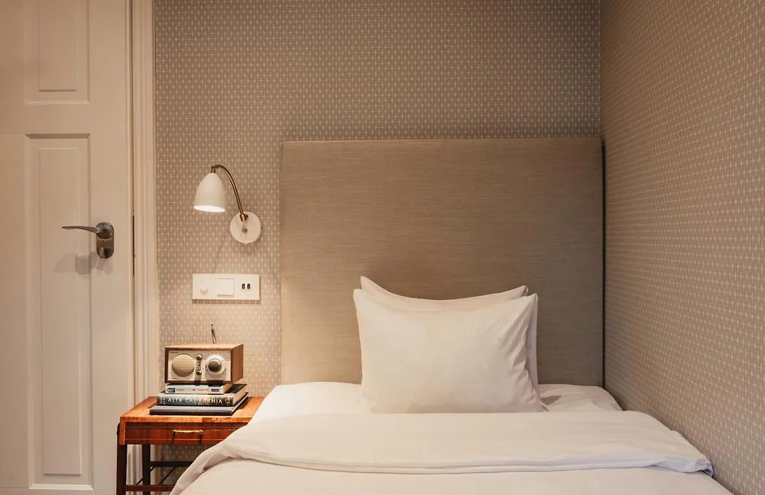 Home Hotel Wellington-1