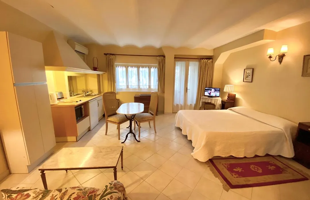 Residence La Villa Leonie-1