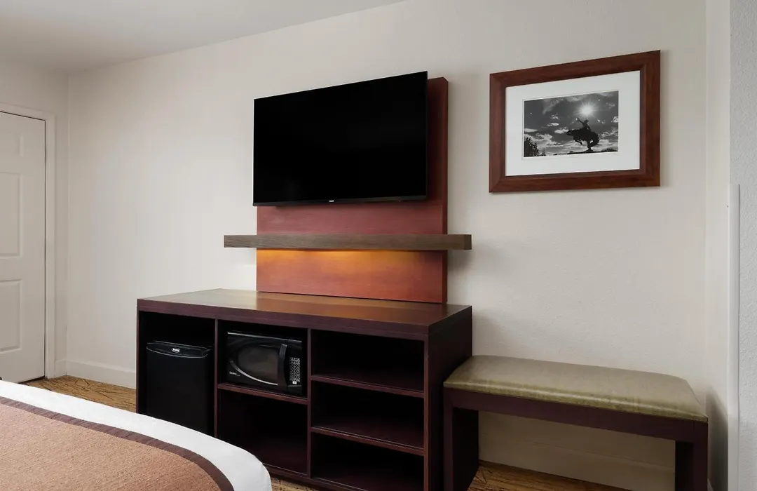 Best Western Discovery Inn-1