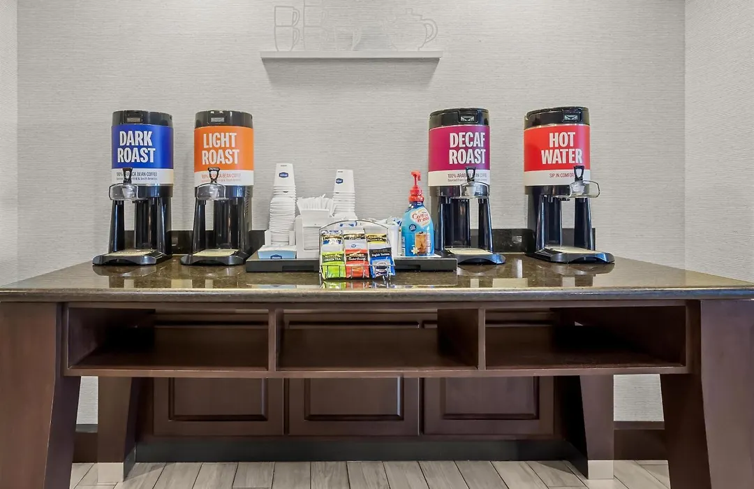 Hampton Inn Middletown-1
