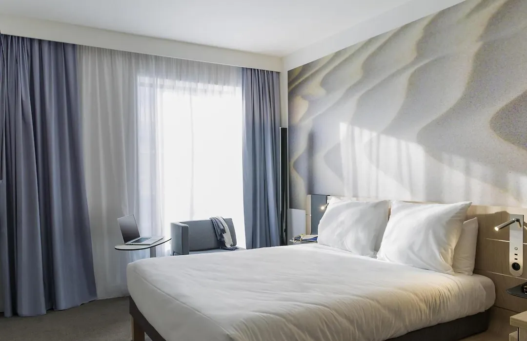 Novotel Charleroi Centre-1