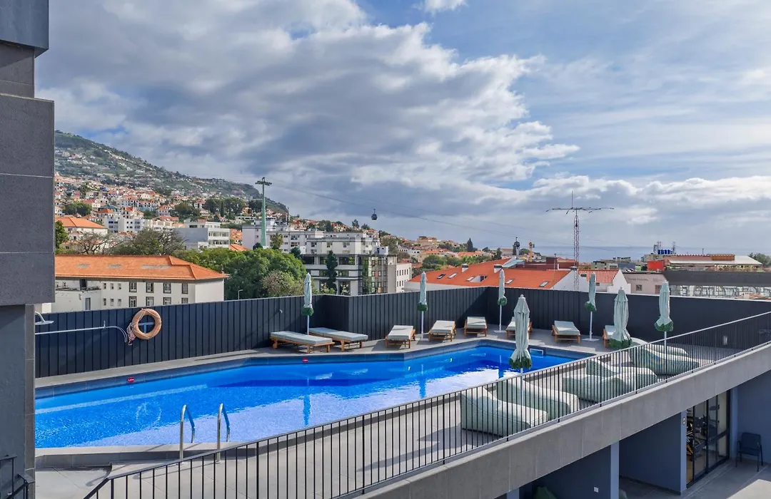 The Editory Garden Carmo Funchal-1