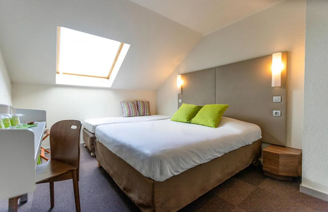 Campanile Hotel Senlis-1
